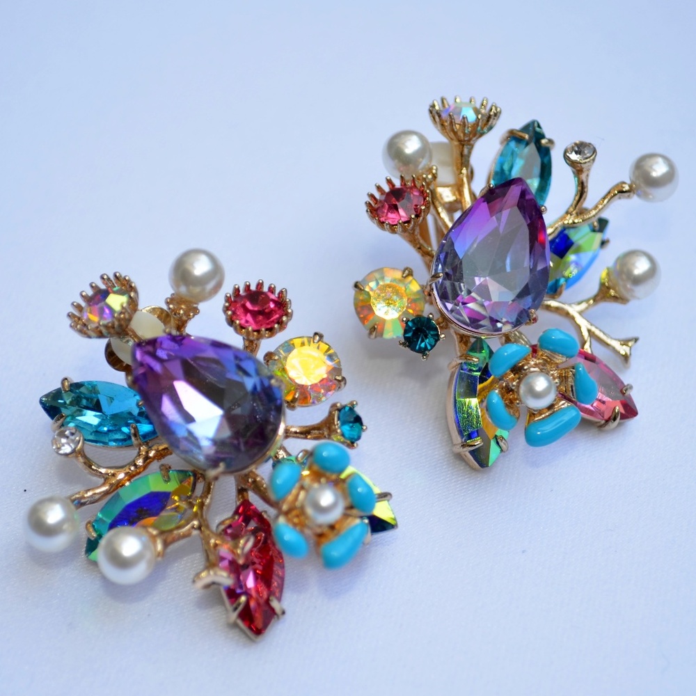 Betsey Johnson Mermaid Festival Clip On Crystal Cluster RARE Flower BIG Earrings